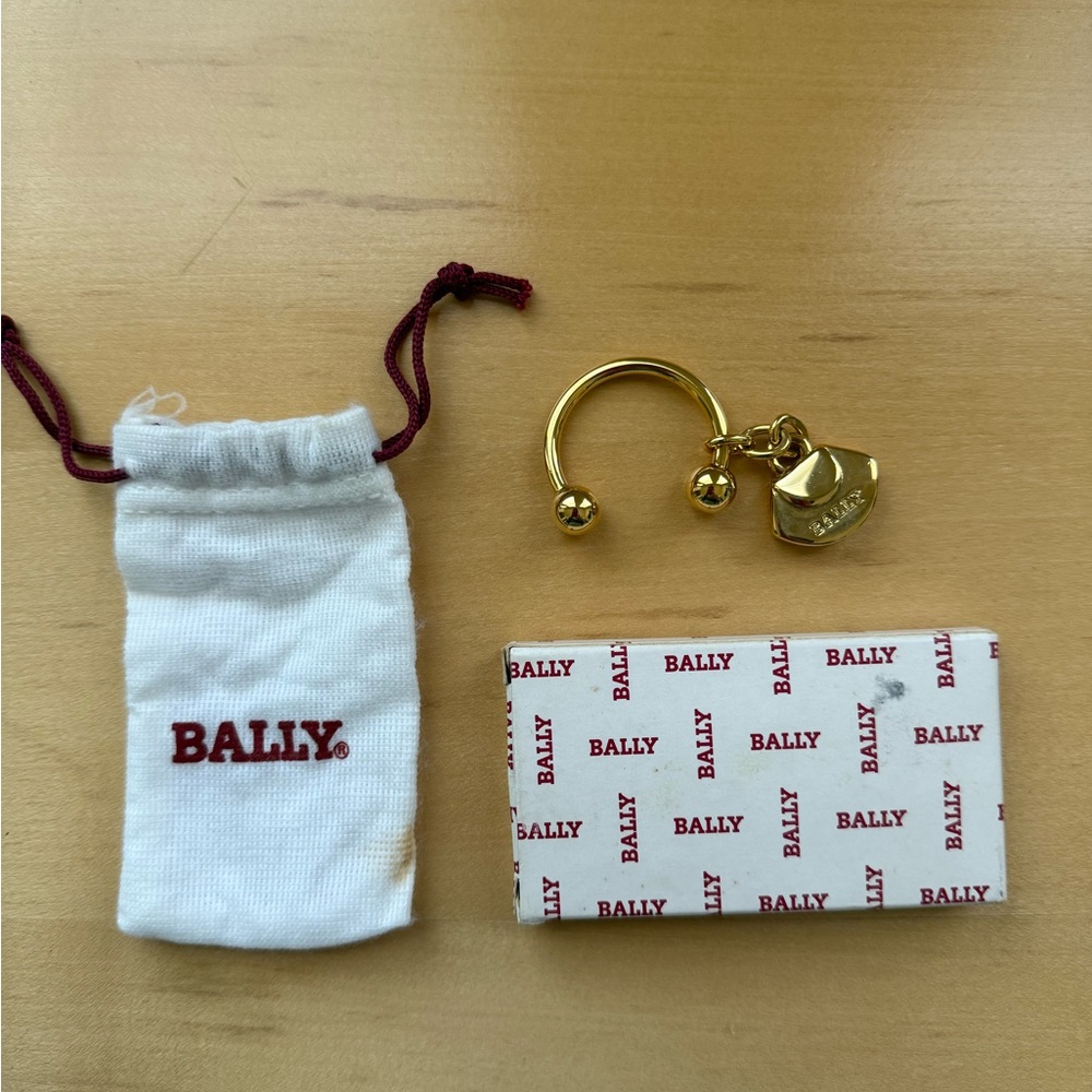Bally Gold Key Ring Keychain (new, never used)